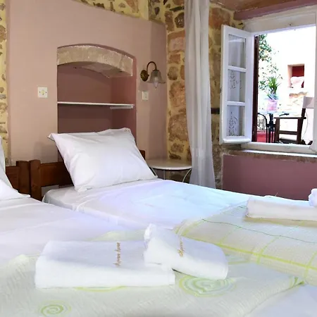 Hotel Aeginitikon Arhontikon Stylish Boutique Aegina